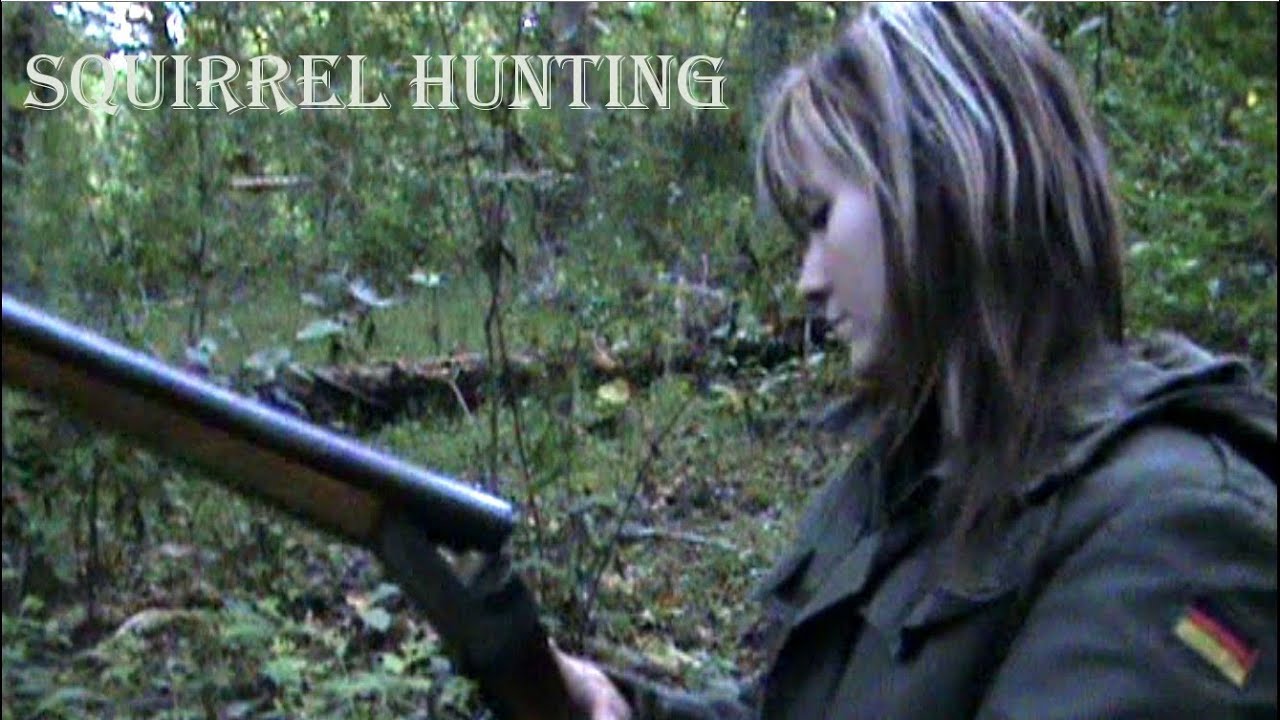 Snake Hunting With The Girls (SnakeHuntersTV) - YouTube