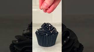 Flag Cupcake To Celebrate Pride Month