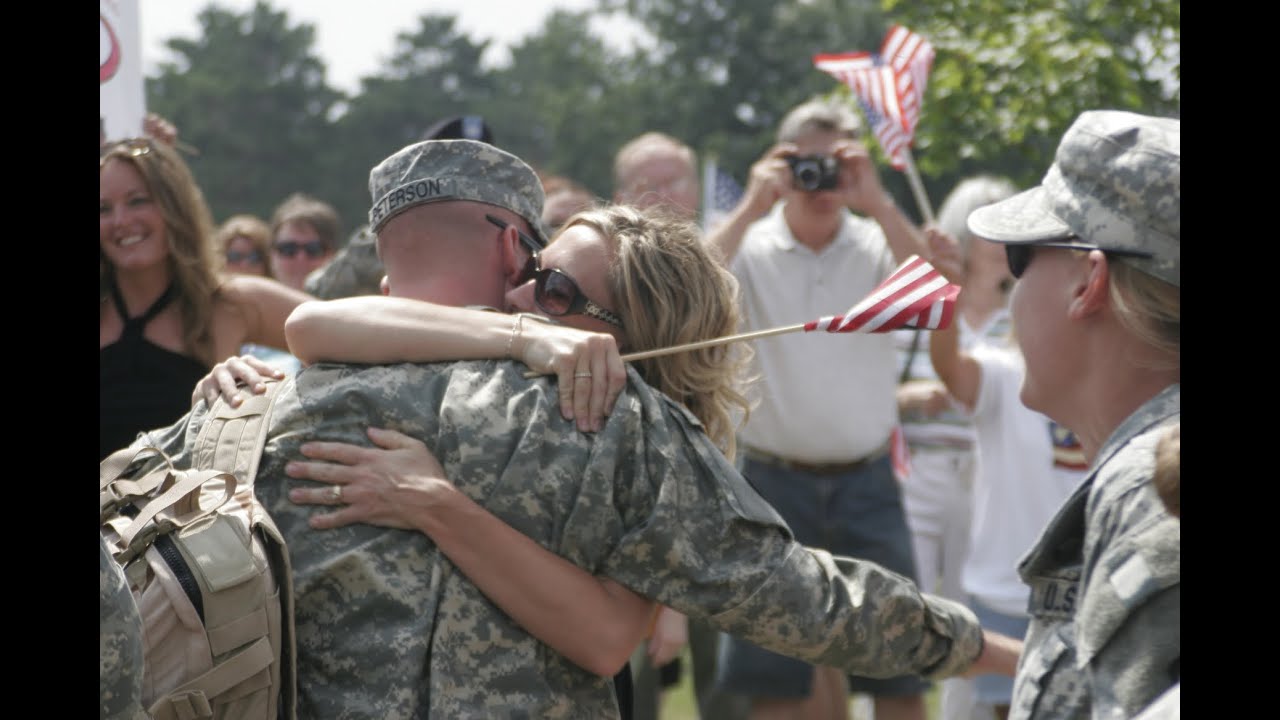 Heartwarming pictures of soldiers Heartwarming pictures of soldiers