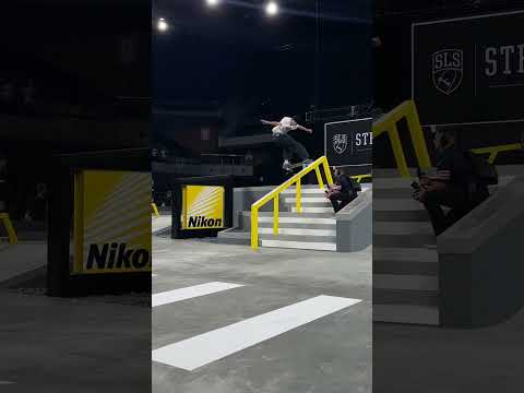 Filipe Mota Kickflip FS Hurricane! 9 Club - SLS Tokyo