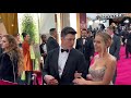 Scarlett Johansson And Colin Jost Continue Their Red Carpet Streak At 2020 Oscars
