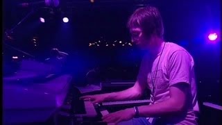 Watch Belle Sebastian I Know Where The Summer Goes video