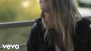 Watch Amy Stroup Hold Onto Hope Love video