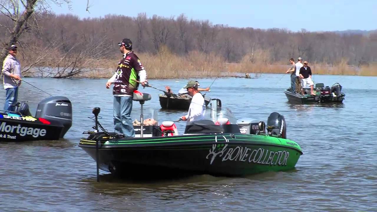 2013 National Walleye Tour RedWing Day 2 YouTube