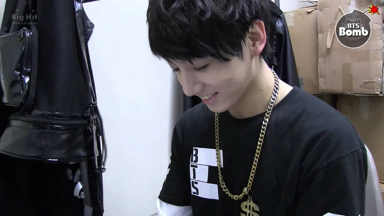 [BTS] Jungkook Funny/Cute Moment - YouTube