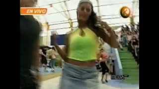 Watch Azul Azul Tanga video
