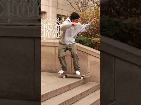Skating a perfect hubba in Korea #skateboarding
