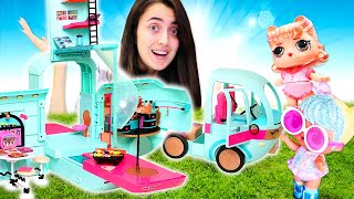 Kız oyunu. L.O.L bebekler ve Barbie kampa gidiyorlar! Oyuncak karavan tanıtımı!