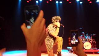 Watch Chris Webby Set It Off video