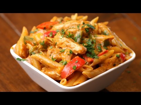 VIDEO : one-pot chicken fajita pasta - here is what you'll need! serves 3-5 ingredients 3 tablespoons oil 3here is what you'll need! serves 3-5 ingredients 3 tablespoons oil 3chickenbreasts, sliced 1 red bell pepper, sliced 1 green bell ...