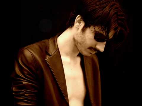 ithna me chahon tujhy koi kisi ko na chahe.wmv