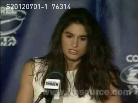 Gabriela サバティーニ - press conference NY 1996