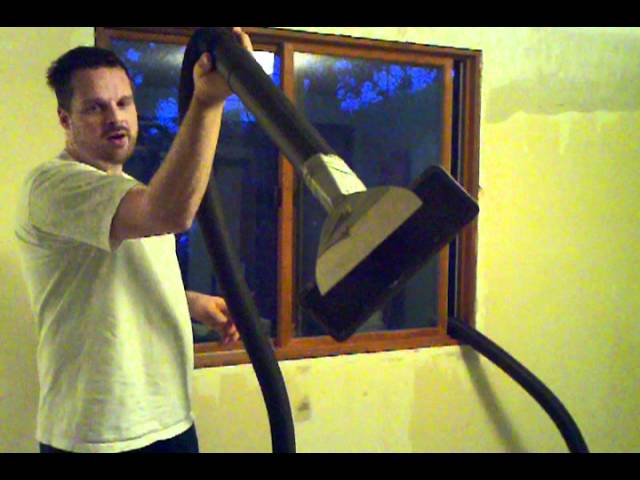 Removing Popcorn Ceiling With Shop Vac Is Oddly Satisfying - Video