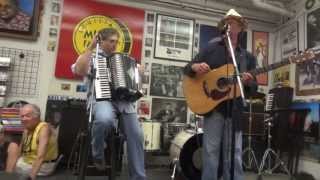 Watch Zachary Richard Last Kiss video