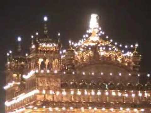 vellore golden temple at night. golden temple diwali shots