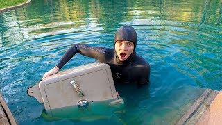 SCUBA DIVING FOR MY SAFE!! (I FOUND IT) SCUBA DIVING FOR MY SAFE!! (I FOUND IT)