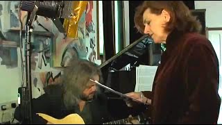 Watch Gerry Rafferty Look At The Moon video
