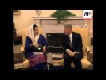 USA: PAKISTAN'S BENAZIR BHUTTO MEETS PRESIDENT BILL CLINTON