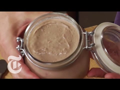 VIDEO : creamy chicken liver pâté - mark bittman | the new york times - mark bittman puts a new spin on an old-worldmark bittman puts a new spin on an old-worldrecipe. related article: http://bit.ly/6vtzyq subscribe to the times video new ...