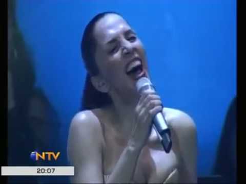 Sezen Aksu & Sertap Erener - Yalnızlık Senfonisi Video Klibi Sezen Aksu & Sertap Erener - Yalnızlık Senfonisi Video Klibi