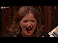 Watching video O verdadeiro casting da Carolina Deslandes no Ídolos | 5 Para a Meia-Noite | RTP
