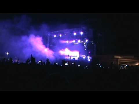 Armin Van Buuren playing Gareth Emery feat. Lucy Saunders - Sanctuary @ Cacao Beach 13.08.2010