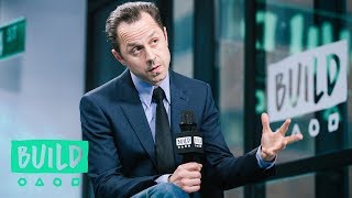 Giovanni Ribisi Talks About Bryan Cranston On "Sneaky Pete"