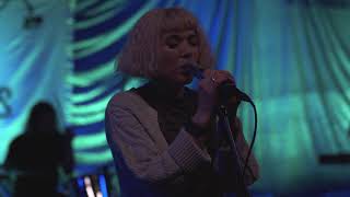 Watch Grouplove Close Your Eyes And Count To Ten video