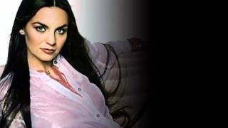 Watch Crystal Gayle The Trouble With Me is You video