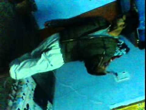 goldi thakur funki dance in mujhe no lakha manga de re.3gp