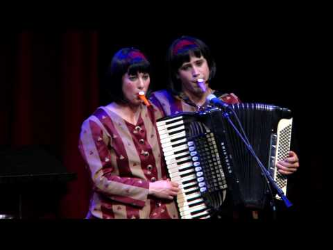 Evelyn Evelyn -