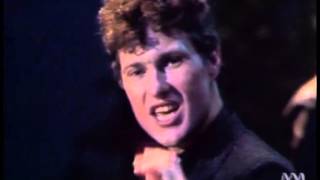 Watch Mondo Rock State Of The Heart video