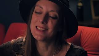 Sarah Jeanne Ziegler - Baby Can I Hold You, Tracy Chapman (Session live acoustique #5)