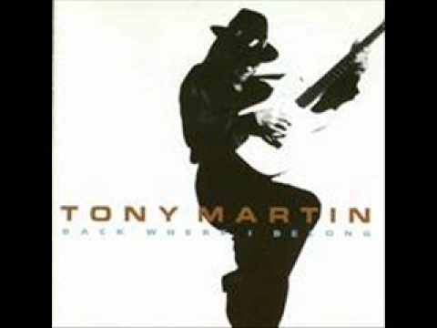 Bass: Neil Murray Drums: neil murray prisoner. Bass: Neil Murray Drums: