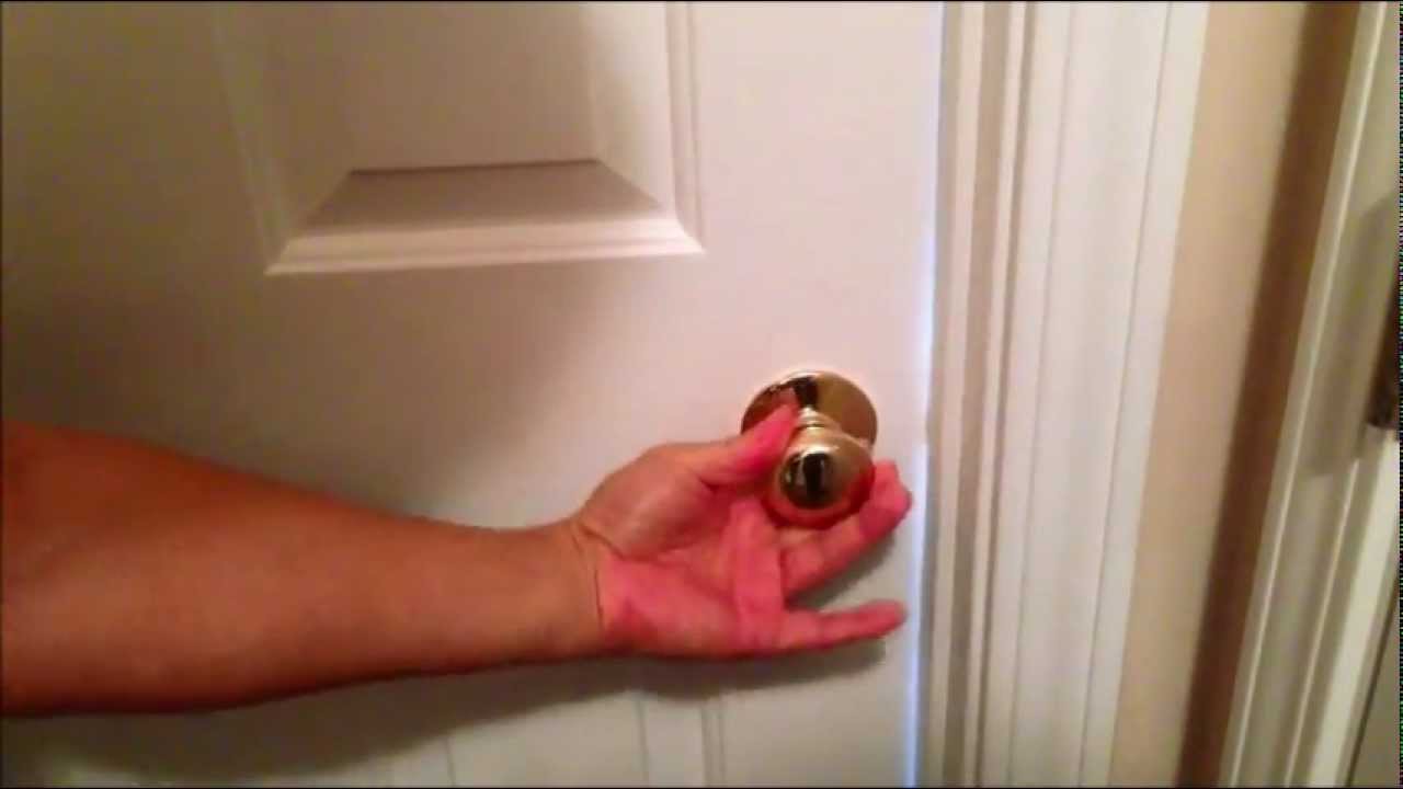 How To Pick A Bathroom Or Bedroom Door Lock - YouTube