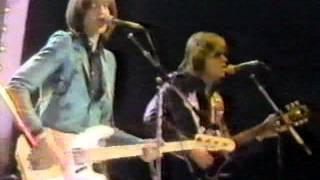 Watch Nick Lowe Heart Of The City live video