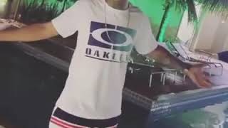 Mc Gury Mc L Da Vinte Parado No Bailão 2 Mc Gury Mc L Da Vinte Parado No Bailão 2