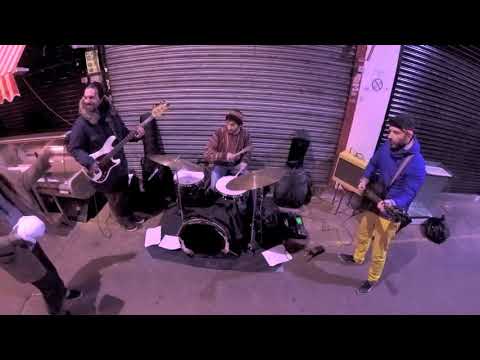 THE DAY GOES - Libere