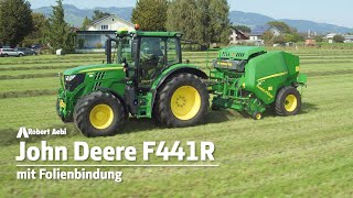 John Deere F441R mit Brülisauer Folienbindung