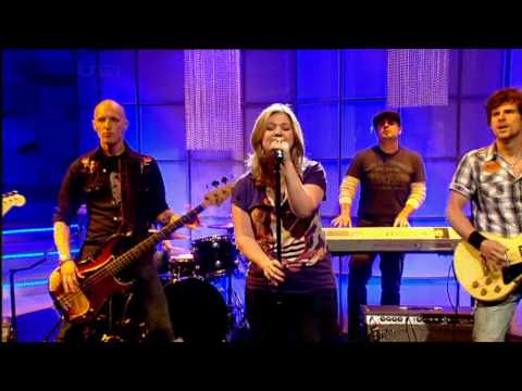 Kelly clarkson don't hook up
