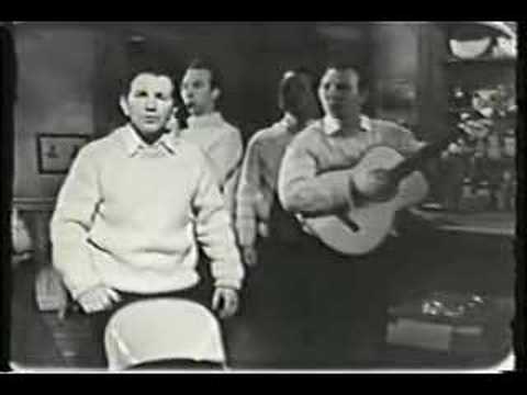 Rising of the Moon-Clancy Brothers &amp; Tommy Makem 6/11