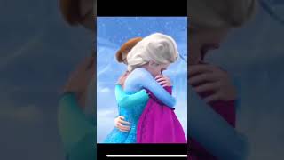 Anna and Elsa hugging 🤗