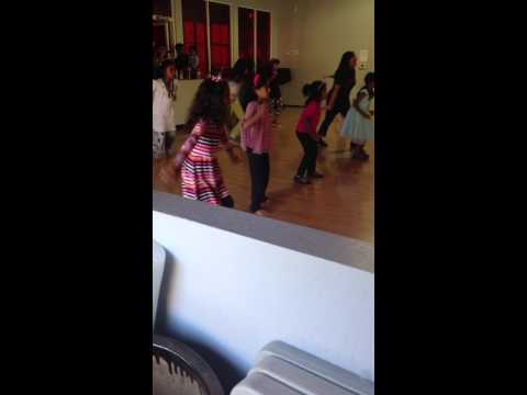 Kids Bollywood Sequence (bole chudiyan & Radha)