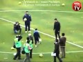 12 Yaşındaki Çocuk Ronaldoya Kafa Tutuyor :D