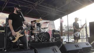 Watch Queers Like A Parasite video