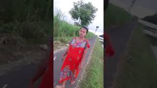Bumil Joget Leher