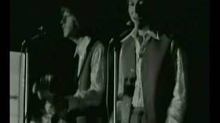Watch Hollies When The Ship Comes In video