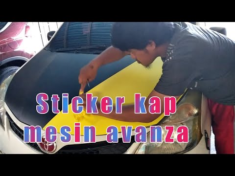 Cutting sticker kombinasi 2 warna di kap mesin avanza