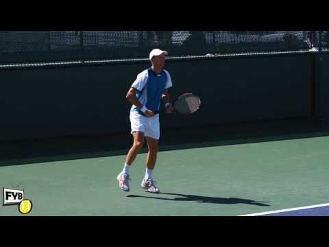 Nikolay ダビデンコ hitting forehands and backhands -- Indian Wells Pt． 28