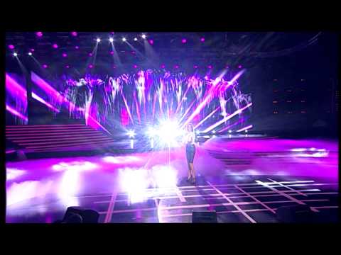 Ovo je njena prva pesma nakon što je napustila Grand i nakon povratka na scenu Ovo je njena prva pesma nakon što je napustila Grand i nakon povratka na scenu